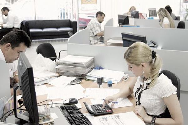 Sindicatele și patronatele din bănci au semnat un acord