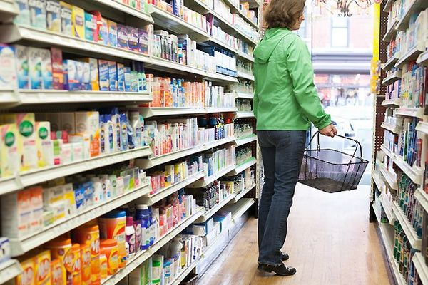 BNR: Consumul, principal motor al creşterii economice din 2021-2022