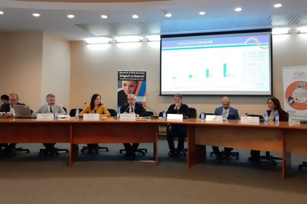 Leul câștigă teren în lupta cu principalele valute