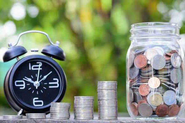 Sindicatele contestă majorarea contribuției la Pilonul II de pensii