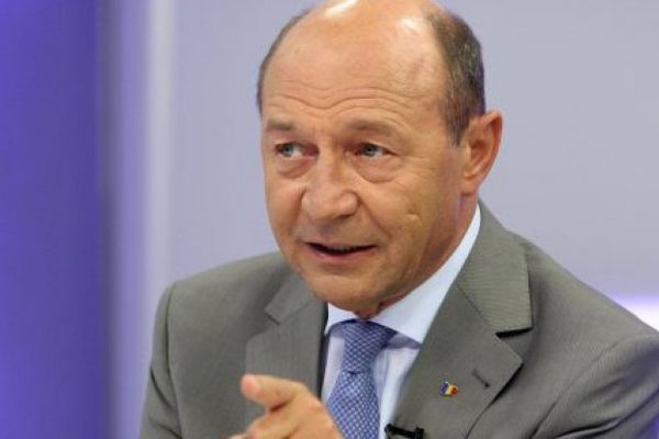Băsescu la Realitatea PLUS: Majorarea pensiilor cu 40% e o himeră, statul nu o poate susține