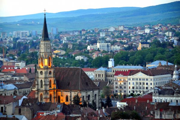 Analiză la Cluj-Napoca - dinamica economiei pre-pandemie și impactul pandemiei COVID-19 asupra economiei locale