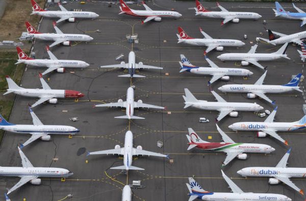 Londra renunță unilateral la taxele vamale impuse de UE sectorului aeronautic american