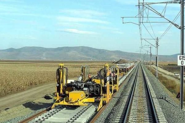 Ministerul Finanțelor a stabilit 15 proiecte feroviare prioritare la finanțare