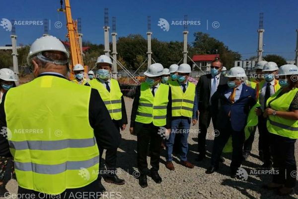 Ludovic Orban: "Licitația pentru tronsonul 3 al autostrăzii Pitești-Sibiu, în curând"