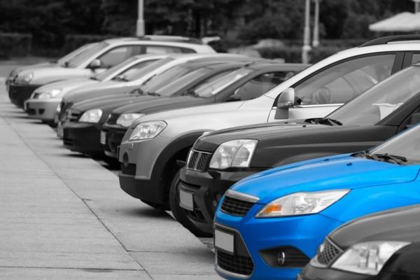 Vânzările de automobile în SUA au scăzut cu 20% în august