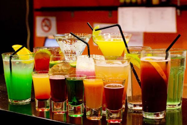 România are cele mai IEFTINE băuturi alcoolice din Uniunea Europeană