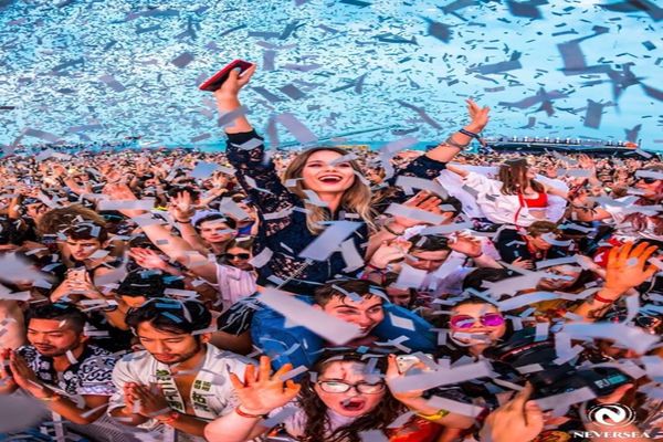 Vicepremierul Turcan: Untold, Neversea, ARTmania, Electric Castle, Summer Well vor fi sprijinite de Guvern