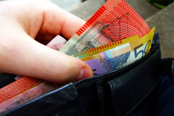 Înghețarea pensiilor, tot mai aproape de a deveni CERTITUDINE. Toți ochii spre Guvern - EXCLUSIVITATE Realitatea Plus