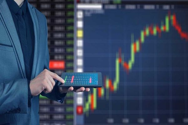 Analiză a Băncii Mondiale: Economia României se va contracta cu 5,7%