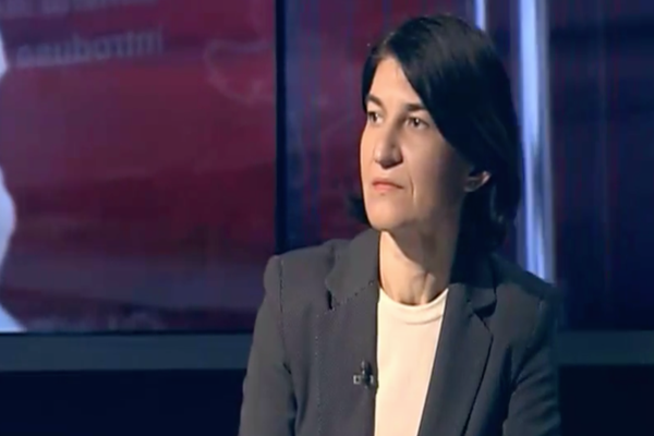 Violeta Alexandru acuză că unii fac serviciile PSD în Ministerul Muncii/ Despre salarii: Sunt dependente de economie