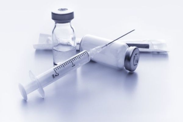 Propunere a mediului de afaceri. Primă de 50 de lei pentru angajațiii care se vaccinează
