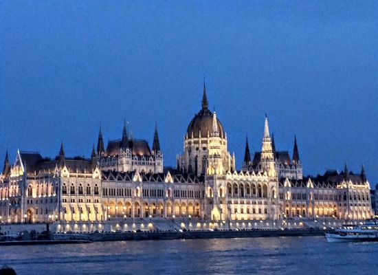 Dispute în Cehia, după votarea "celei mai mari reduceri de taxe din istorie"