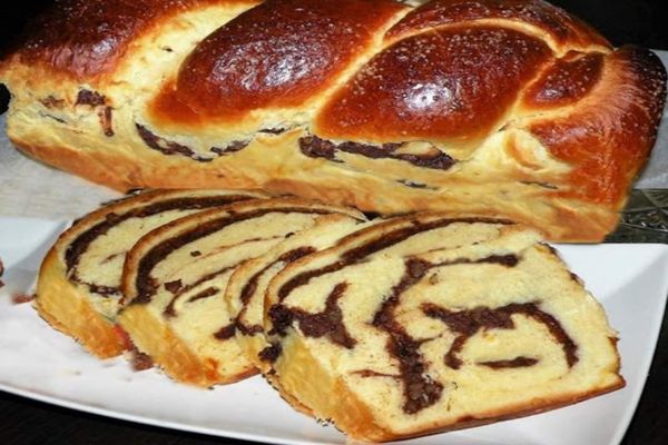 Preşedinte ROMPAN: "Vânzările de cozonaci vor înregistra o scădere cu circa 10% din cauza pandemiei"