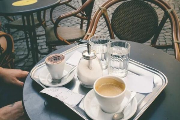 Acțiune unică în Europa: 10% reducere în unele restaurante din Brașov pentru cei vaccinați împotriva SARS-COV-2