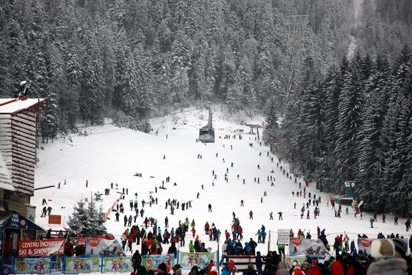 2.500 de lei amendă pentru cei care nu respectă regulile domeniului schiabil din Sinaia 