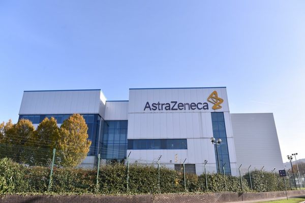 Grupul AstraZeneca a anunţat noi reduceri ale livrărilor vaccinului împotriva COVID-19 - Sunt invocate restricţii la export