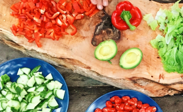 Proiect de lege pentru marcarea produselor agroalimentare cu eticheta "CALITATEA PREMIUM"