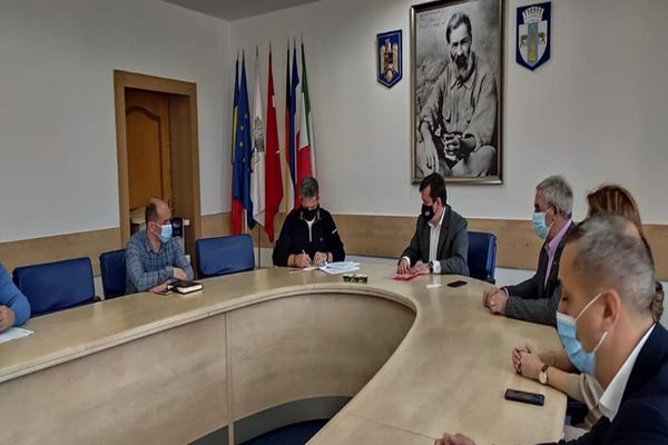 Fonduri europene pentru 11 troleibuze electrice, la Târgu Jiu