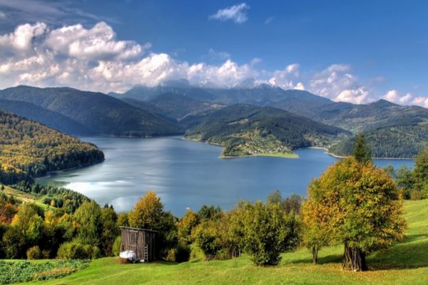 INS: Numărul de turiști străini în România, tot mai SCĂZUT