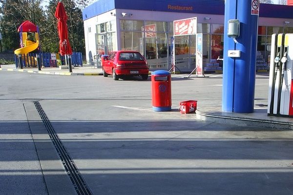 VIDEO Cum profită benzinăriile de pandemie: Produse vândute la SUPRAPREȚ