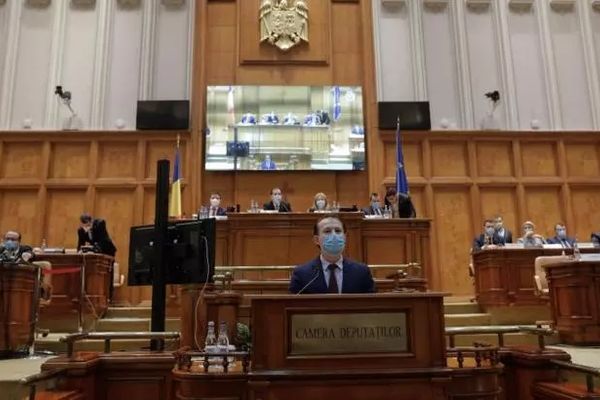 Două zile de foc în Parlament: Bugetul se dezbate în plen! Amendamente pentru pensii și alocații mărite - Ce șanse au să treacă