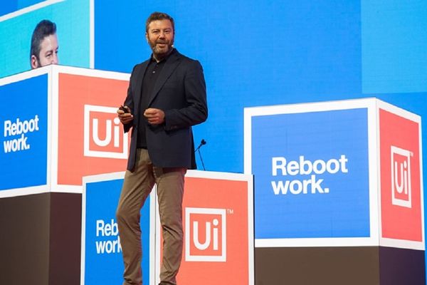 VIDEO Daniel Dines și UiPath = calea succesului. Povestea celui mai bogat român, primul miliardar din afaceri cu roboți software
