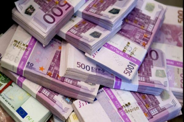 Deficitul de cont curent al României a ajuns la 2,7 miliarde de euro după primele două, față de 2,17 miliarde în aceeași perioadă a anului trecut