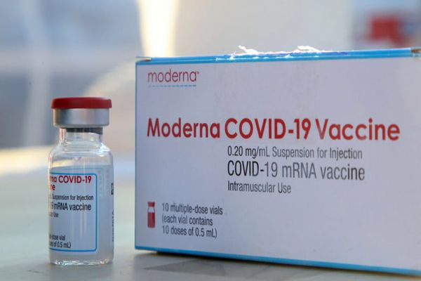 Moderna se aşteaptă să vândă vaccinuri COVID-19 în valoare de 19,2 miliarde de dolari în 2021