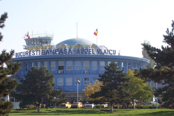 Se redeschide Aeroportul Băneasa