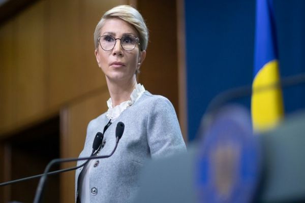 Raluca Turcan: Rolul meu, ca ministru, nu este să ofer garanții că va crește salariul minim
