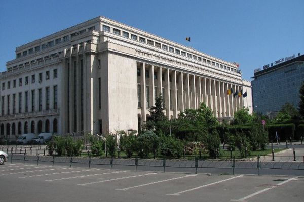 Protest al transportatorilor în fața Guvernului