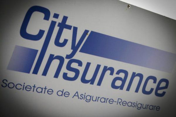 Anunț pentru românii care au polițe la City Insurance - Cine acoperă daunele după ce ASF a ridicat autorizația de funcționare a companiei
