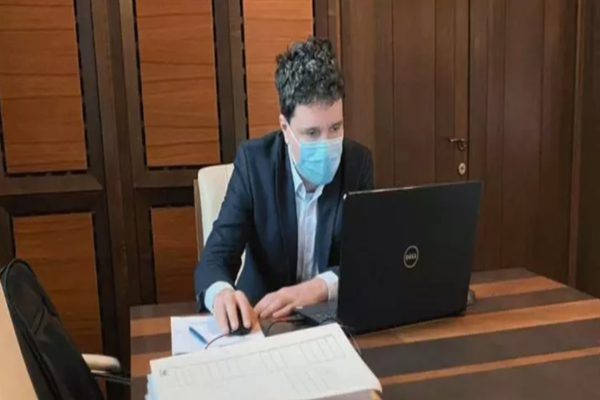 Nicușor Dan se întâlnește cu Florin Cîțu pentru a discuta despre achiziţia ELCEN de către Primăria București