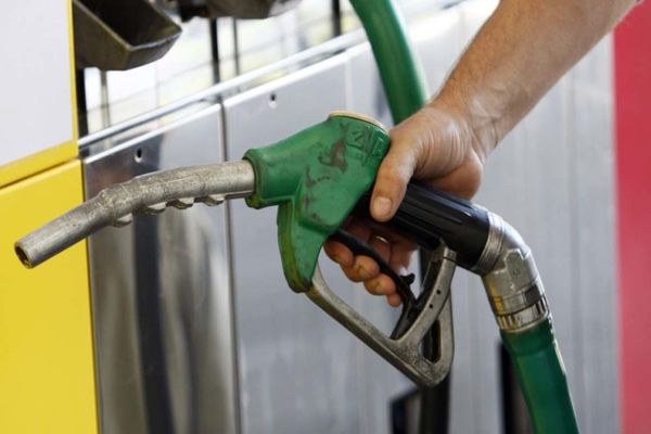 Transportatorii primesc ajutor de stat pentru creșterea accizei la motorină