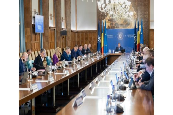 PMP: Guvernul Ciucă, campion la angajarea bugetarilor - aproape 2 mii pe lună