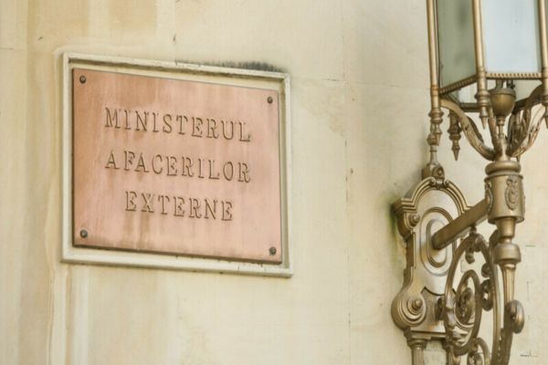 Bugetul MAE, suplimentat cu 50 de milioane de lei pentru sprijinirea Republicii Moldova