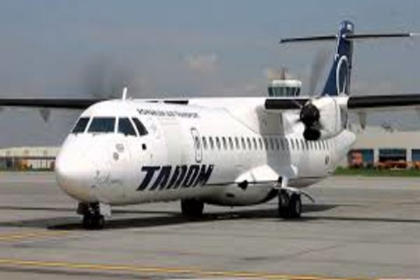 TAROM a rămas fără directorul general. Bogdan Popescu, numit la conducere în octombrie, şi-a dat demisia
