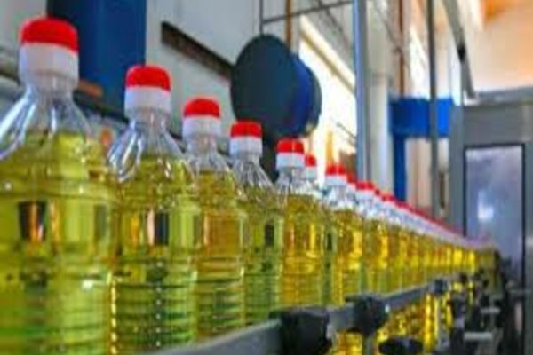 Criza alimentară lovește România. Țara noastră ar putea rămâne fără stocuri suficiente de ulei și făină în această iarnă