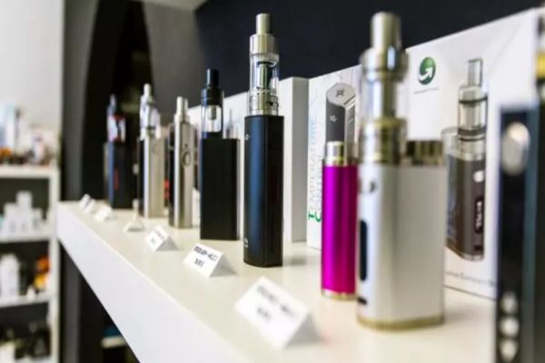 Taxa care dublează prețurile la produsele din tutun. Cât va ajunge să coste un pachet de țigări