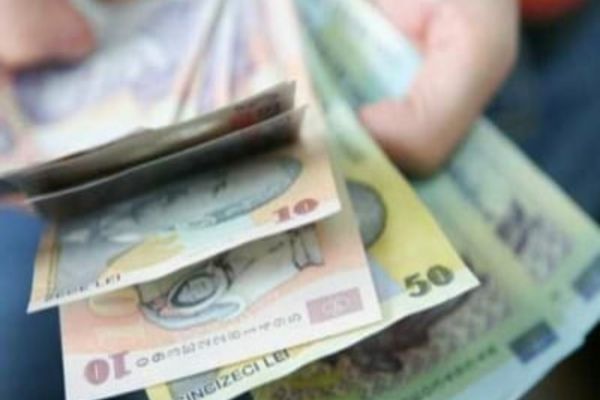 Veste bună pentru românii cu credite. BNR menține dobânda de politică monetară la 7% pe an