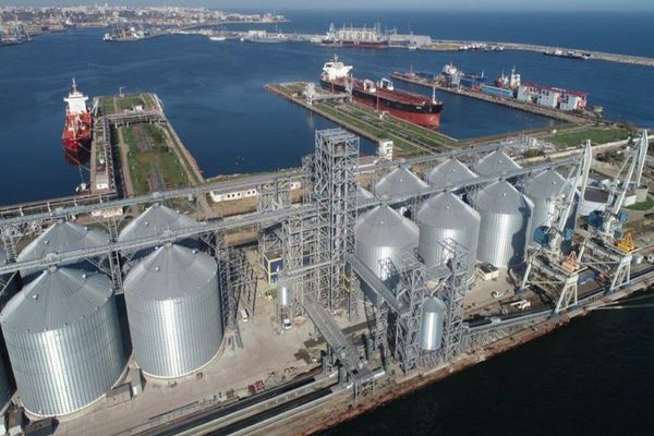 INS: 59,5 milione de tone de mărfuri au tranzitat anul trecut porturile maritime ale României