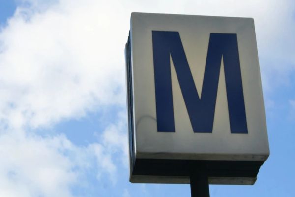 METROUL INTRĂ DE LUNI ÎN GREVĂ JAPONEZĂ