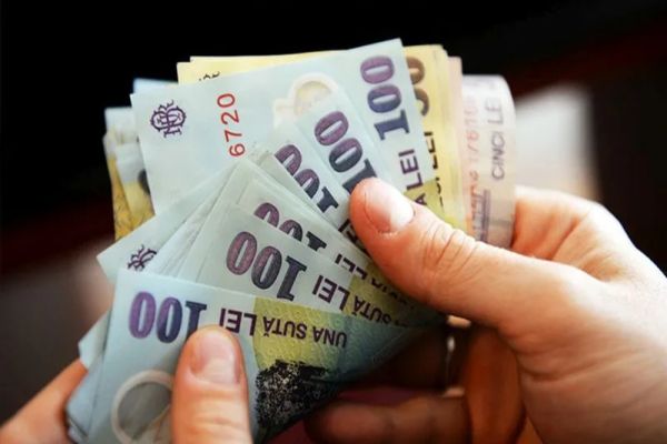 Majorări la bugetari, de la 1 august: salarii mărite pentru o parte dintre români