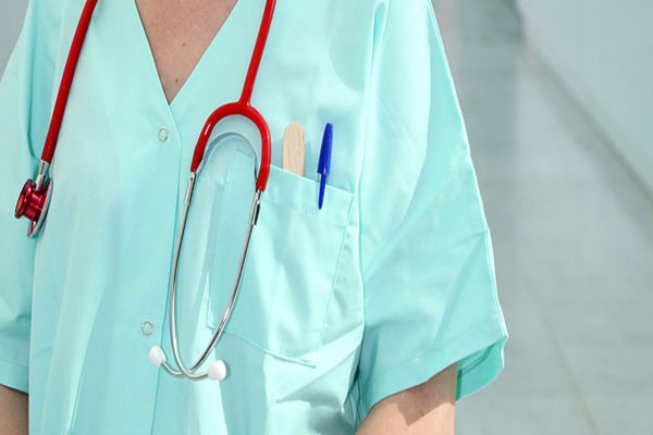 Guvernul a majorat salariile în sănătate