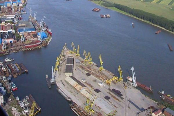 Lovitură pentru România. Comisia Europeană n-a prelungit interdicția asupra importurilor de cereale ucrainene