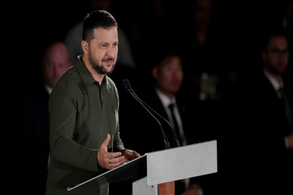 Zelenski vrea energie din România și anunță că a discutat deja cu Nicușor Dan, în timp ce românii sunt loviți de facturi uriașe