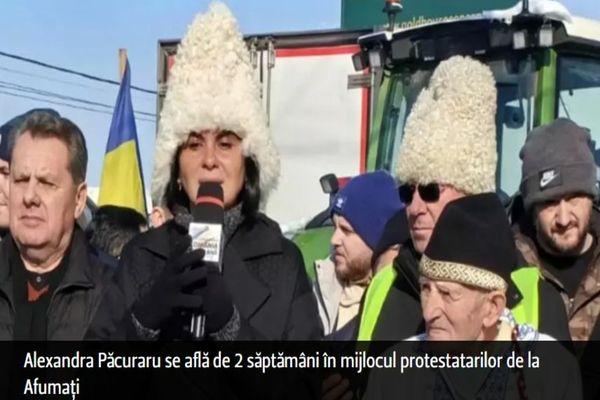 Jurnaliștii Realitatea PLUS, emisiuni maraton de Ziua Unirii - Alexandra Păcuraru, 4 ore alături de protestatarii de la Afumați