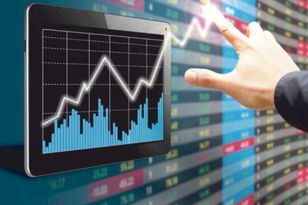 Avertismentul economiștilor. România va intra într-o perioadă de SEVRAJ ECONOMIC