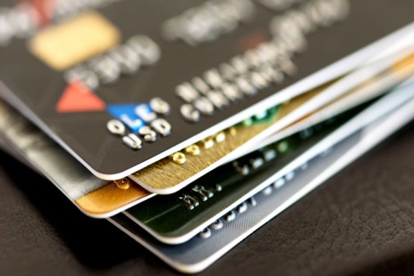 Patru zile de blocaj bancar în UE. Ce trebuie să știe clienții despre transferurile din perioada 25–28 decembrie